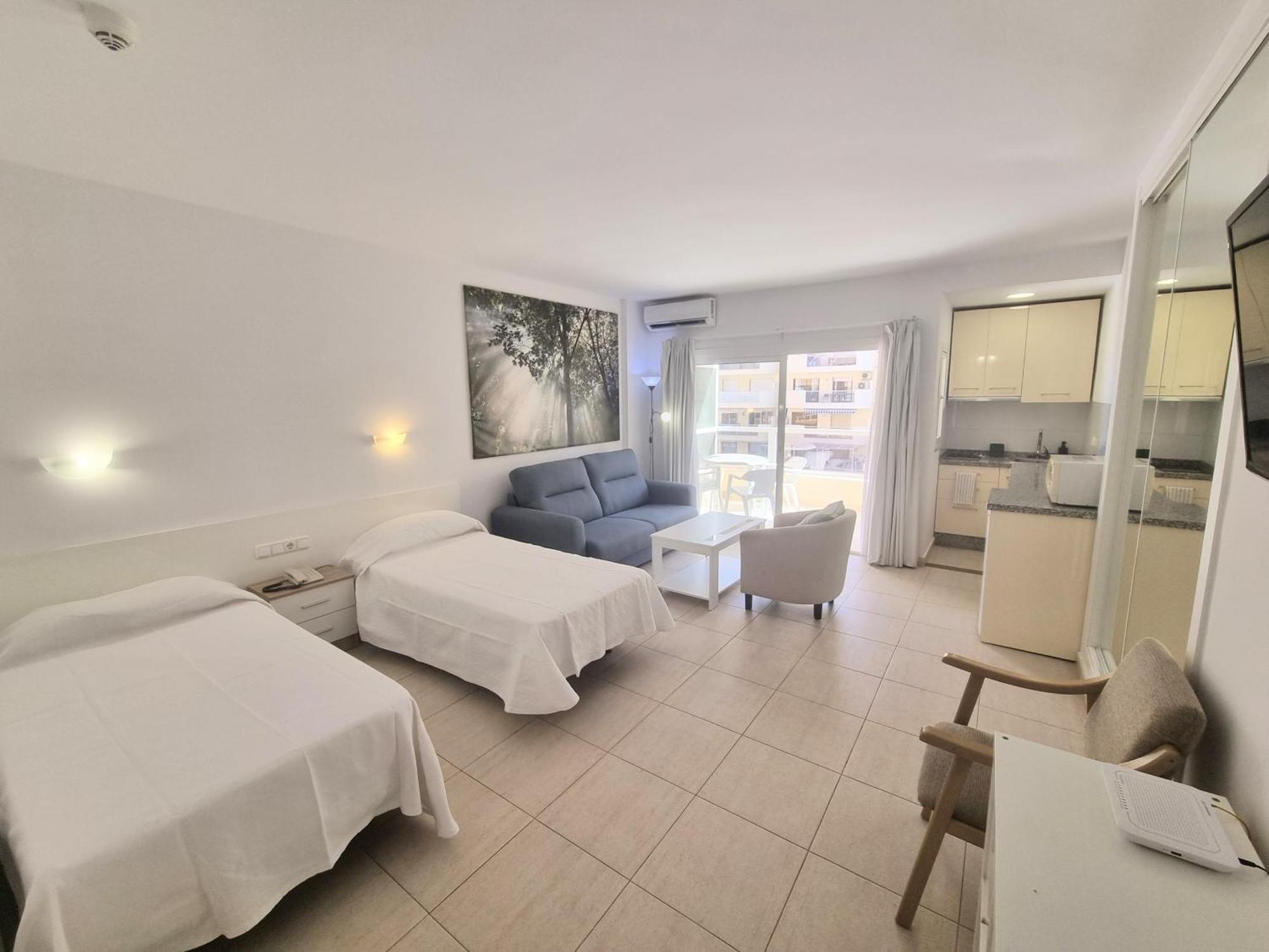 Pyr Beach And Pool Studio II Fuengirola Bagian luar foto