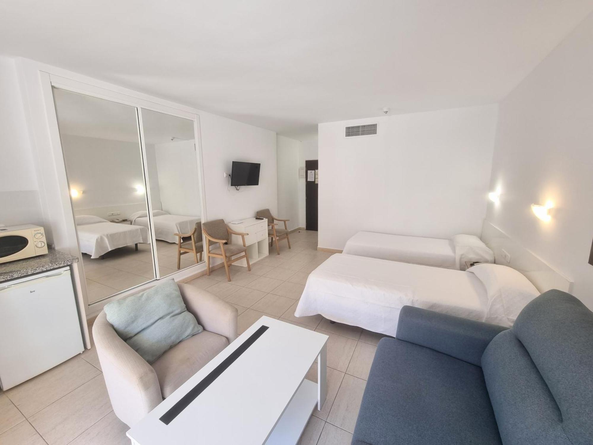 Pyr Beach And Pool Studio II Fuengirola Bagian luar foto