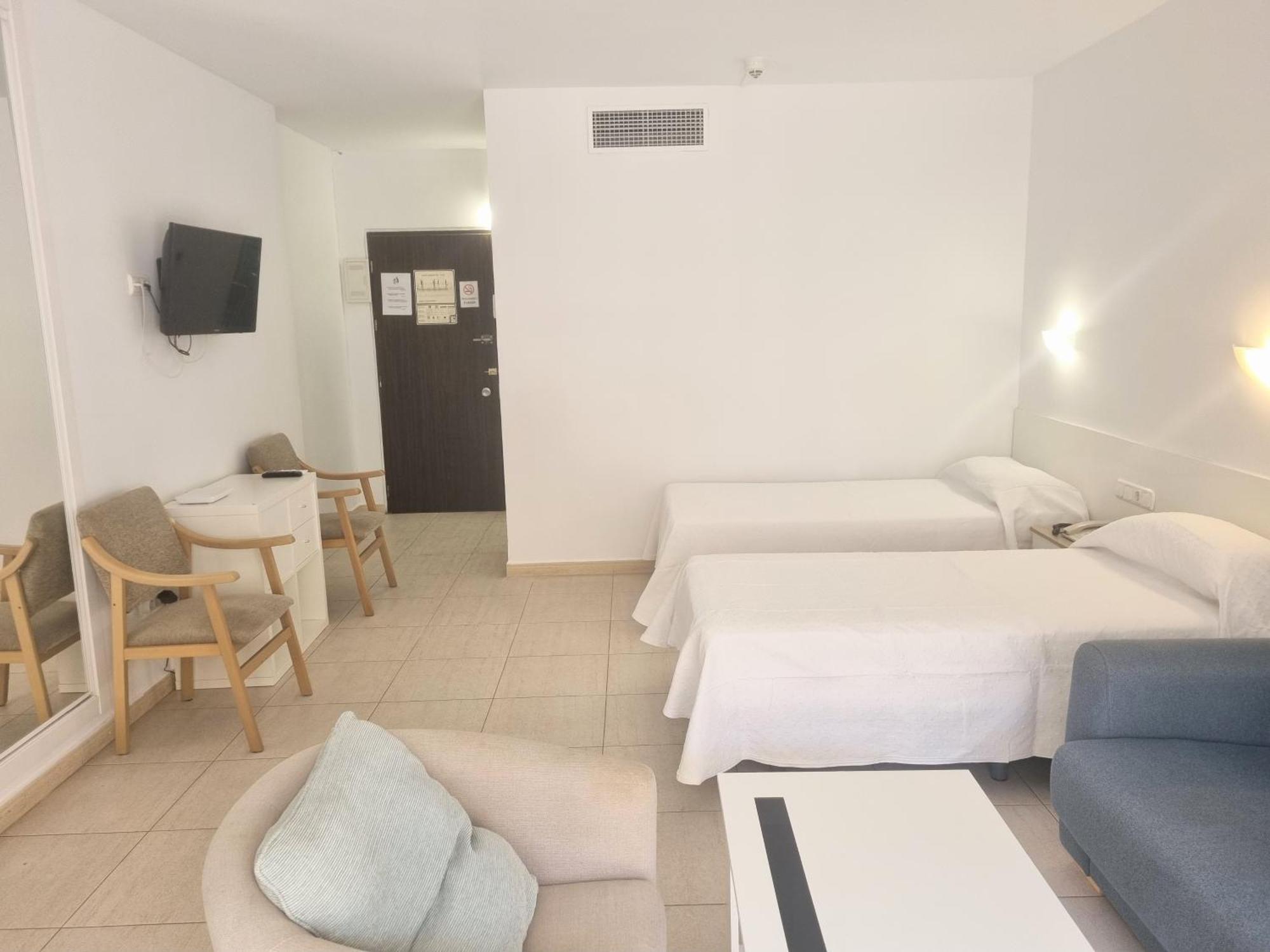 Pyr Beach And Pool Studio II Fuengirola Bagian luar foto